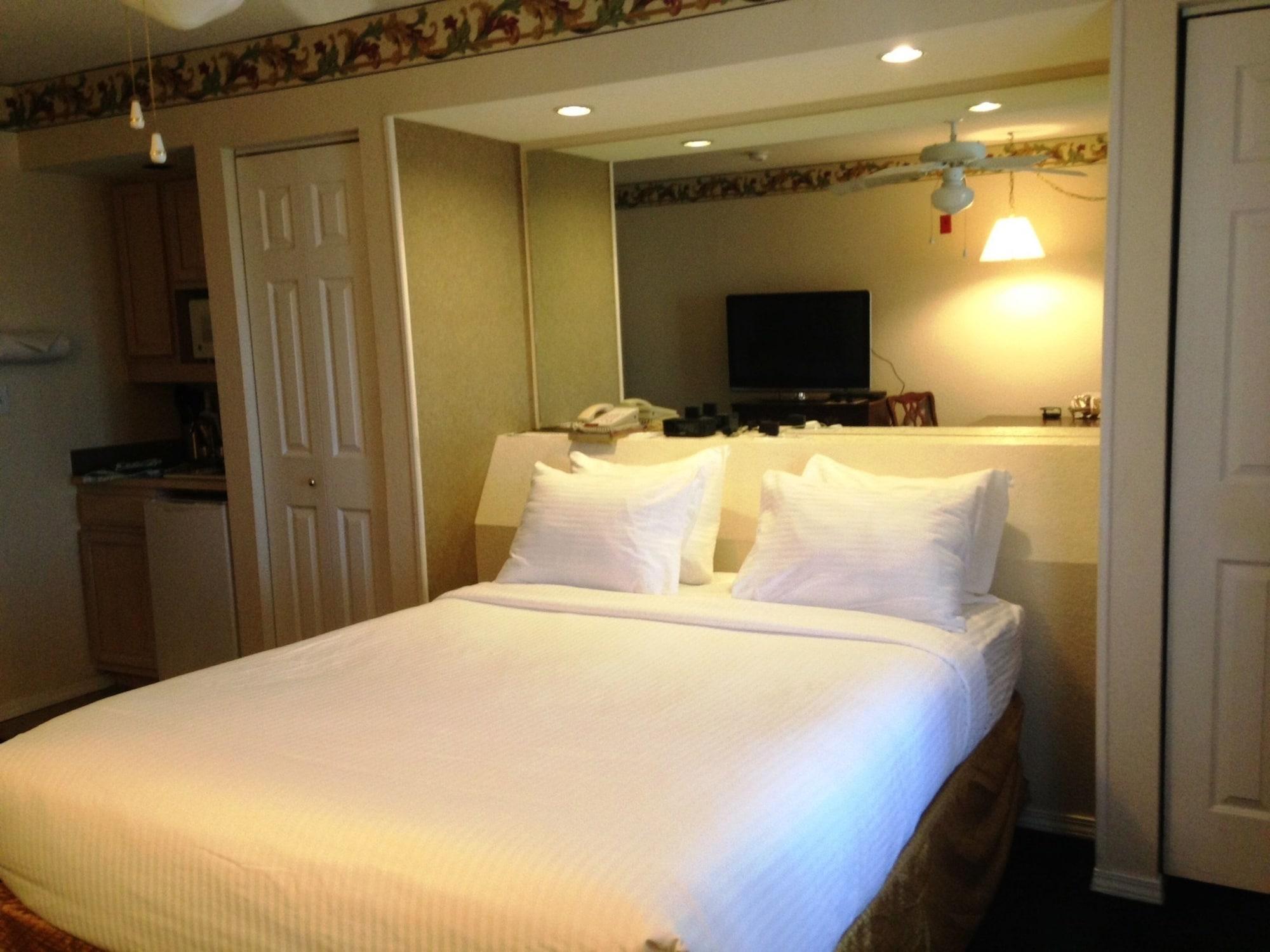 The Suites At Fall Creek Branson Exterior photo